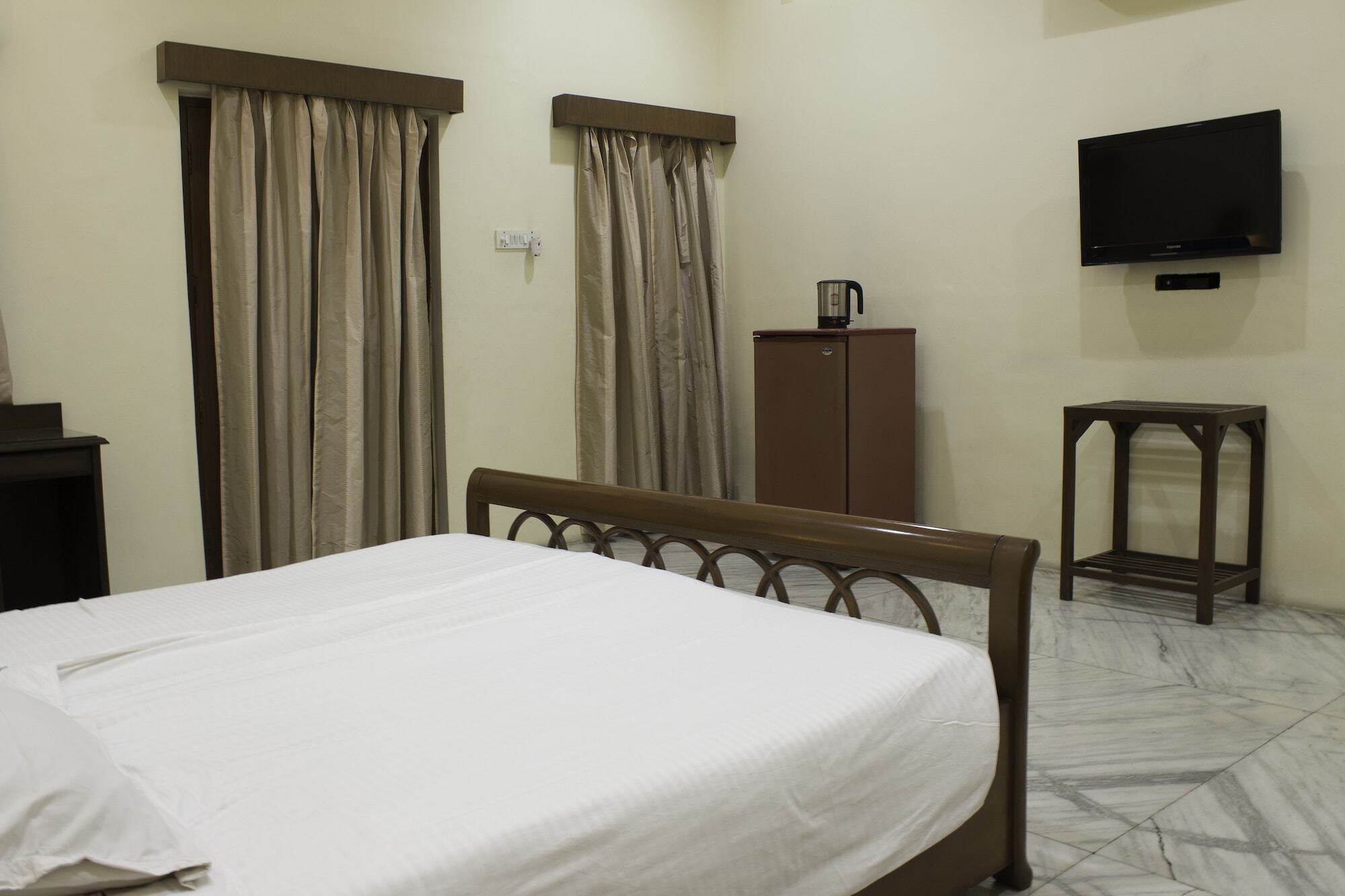 Turf Club House Hotel Pune Luaran gambar
